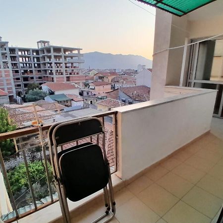 Cozy Apartment In The City Center 2 Shkoder Exterior photo