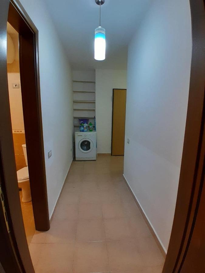Cozy Apartment In The City Center 2 Shkoder Exterior photo
