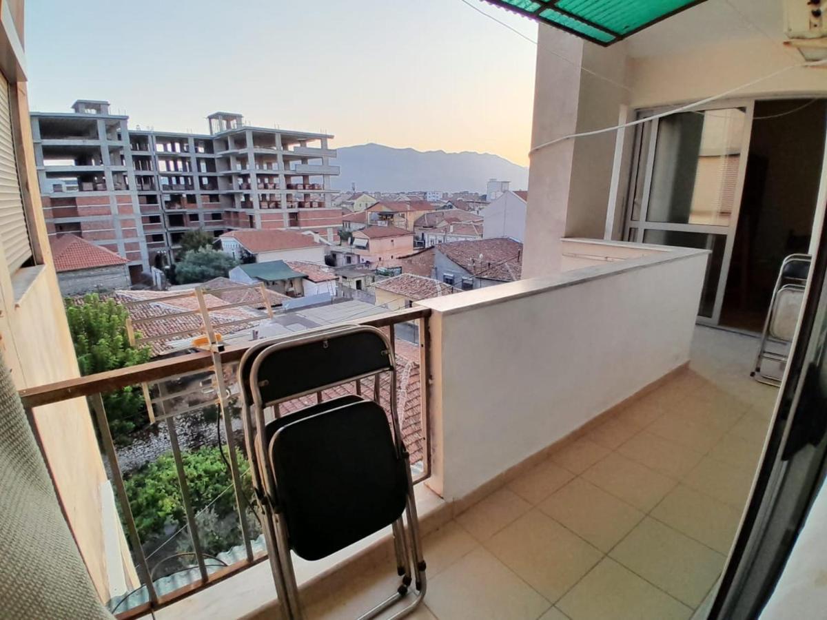 Cozy Apartment In The City Center 2 Shkoder Exterior photo