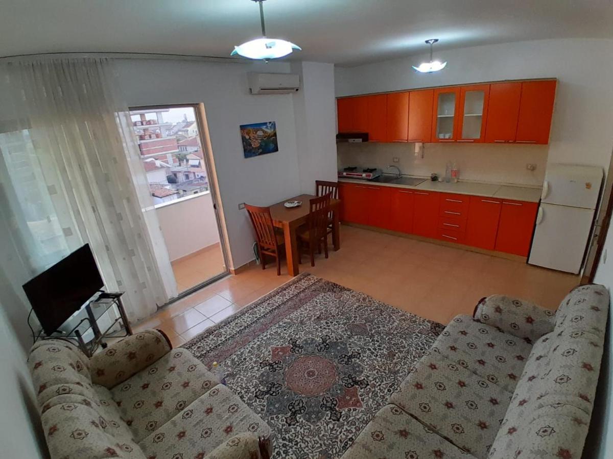 Cozy Apartment In The City Center 2 Shkoder Exterior photo